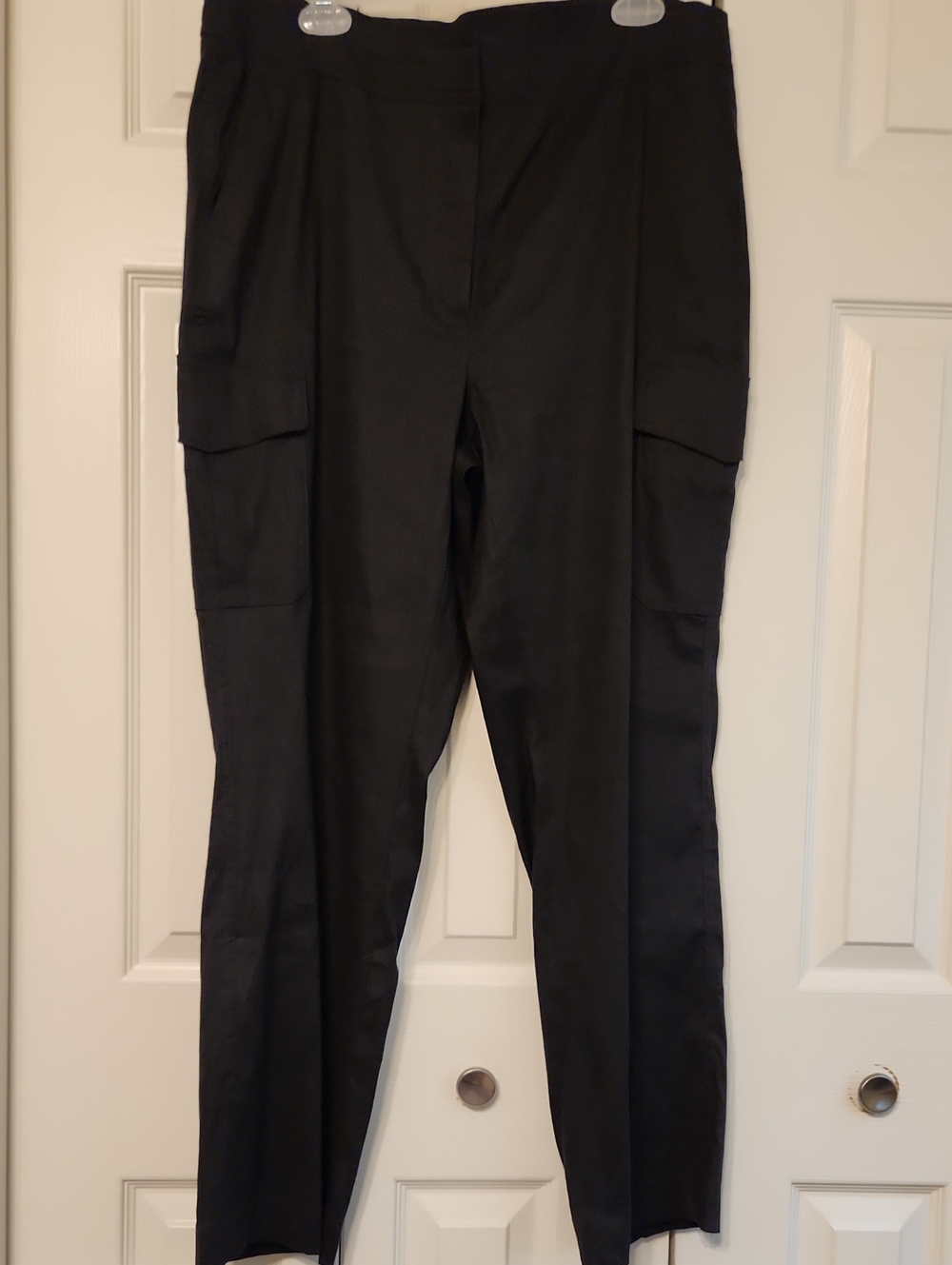 Chico's Black Cargo Straight Leg Linen Blend Pants